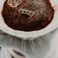 Confira 5 grandes utilidades da borra do café no dia a dia