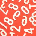 Doze, douze ou dose: qual é o jeito certo de escrever o número 12?