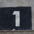Como são os escolhidos os números que identificam as casas?